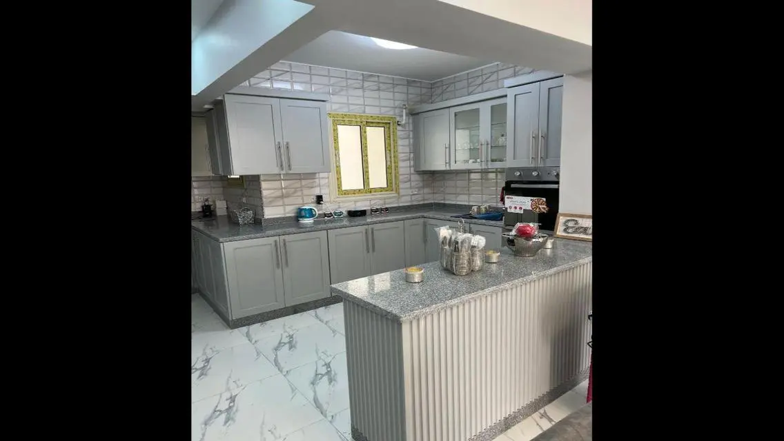 Luxury Apartment in Club Park