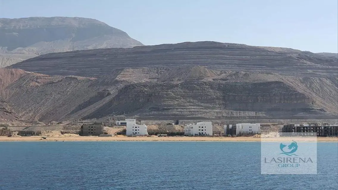 فيلا فاخرة للبيع في قلب المدينة