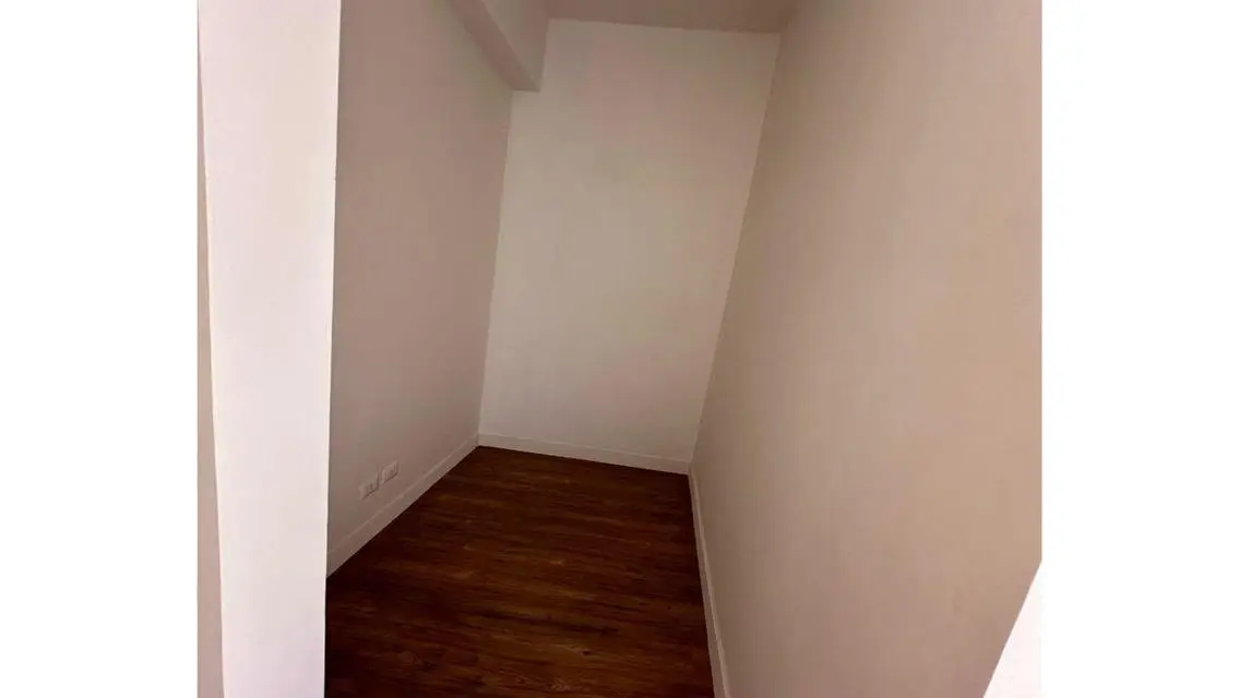 Luxury Apartment with Private Garden in Prime Location