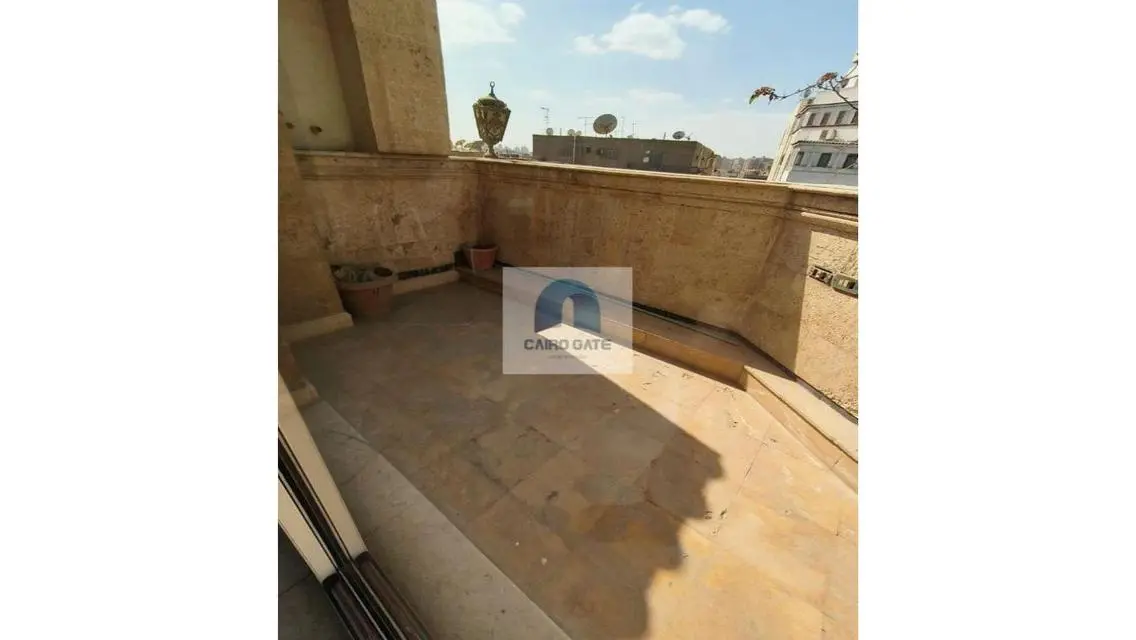 عقار متميز بمساحة 220 متر