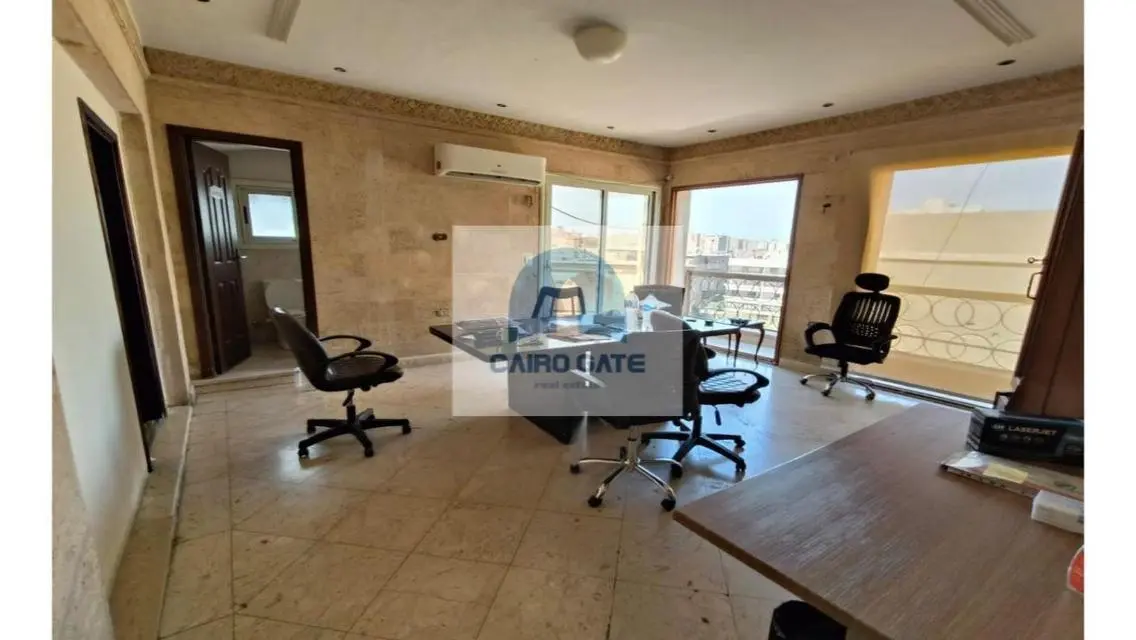 عقار متميز بمساحة 220 متر