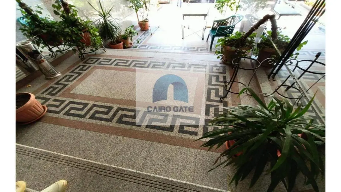 عقار متميز بمساحة 220 متر