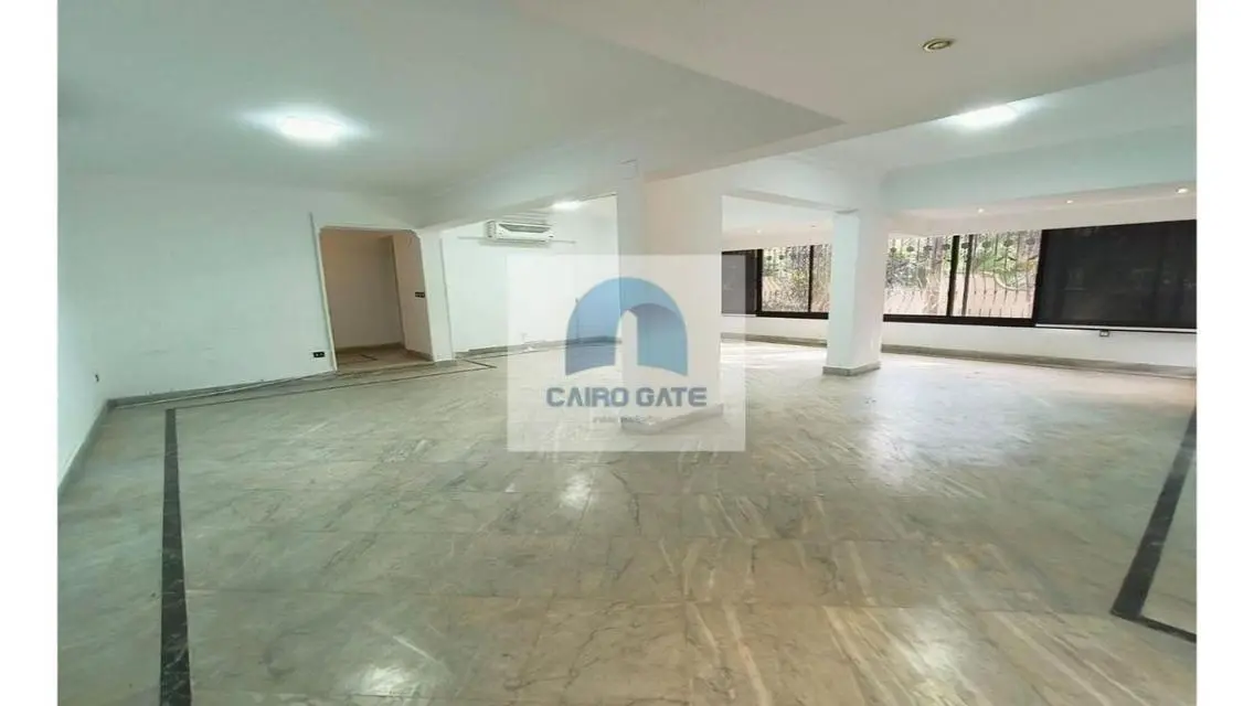 منزل حديث للبيع - 3 غرف نوم - 2100 متر مربع