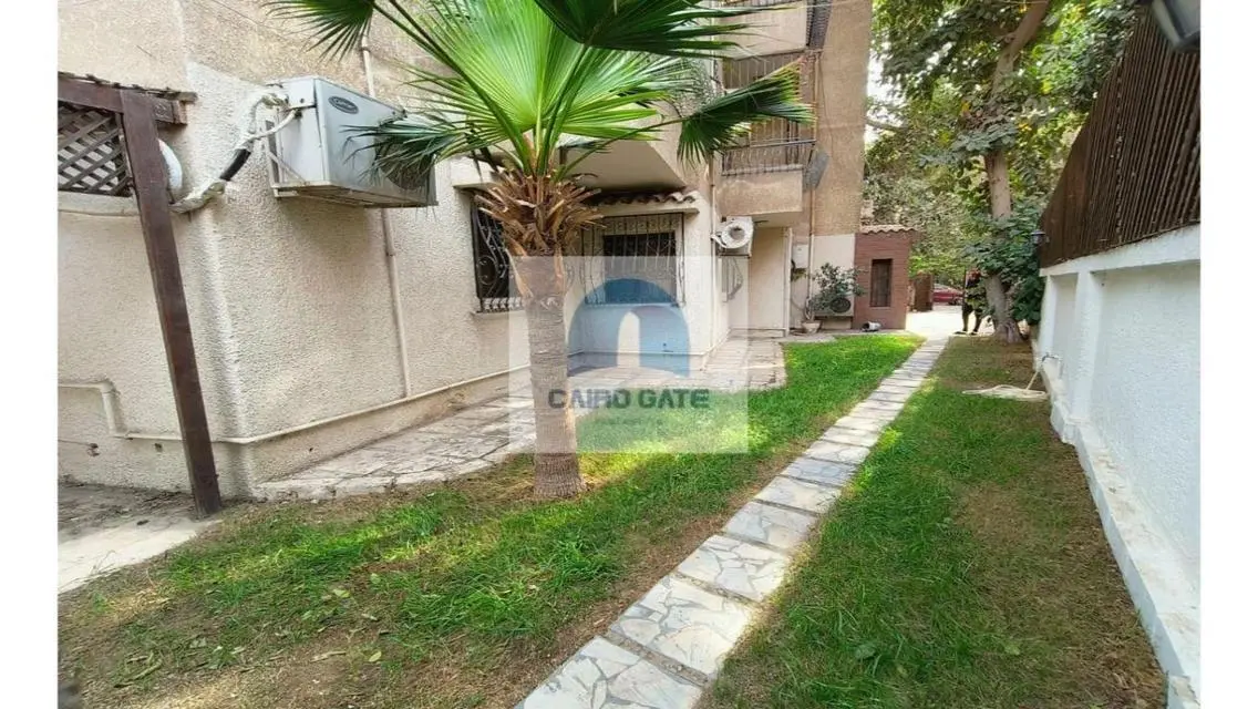 منزل حديث للبيع - 3 غرف نوم - 2100 متر مربع