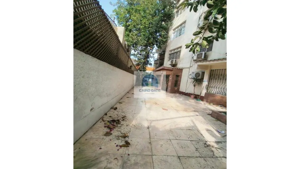 منزل حديث للبيع - 3 غرف نوم - 2100 متر مربع