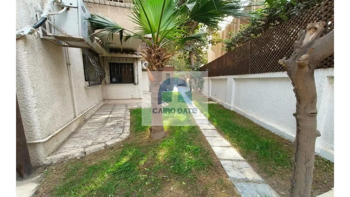منزل حديث للبيع - 3 غرف نوم - 2100 متر مربع