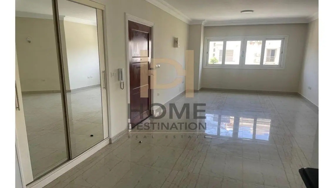 Luxury Apartment for Sale at Sky Plaza Mall - 2005 sqm