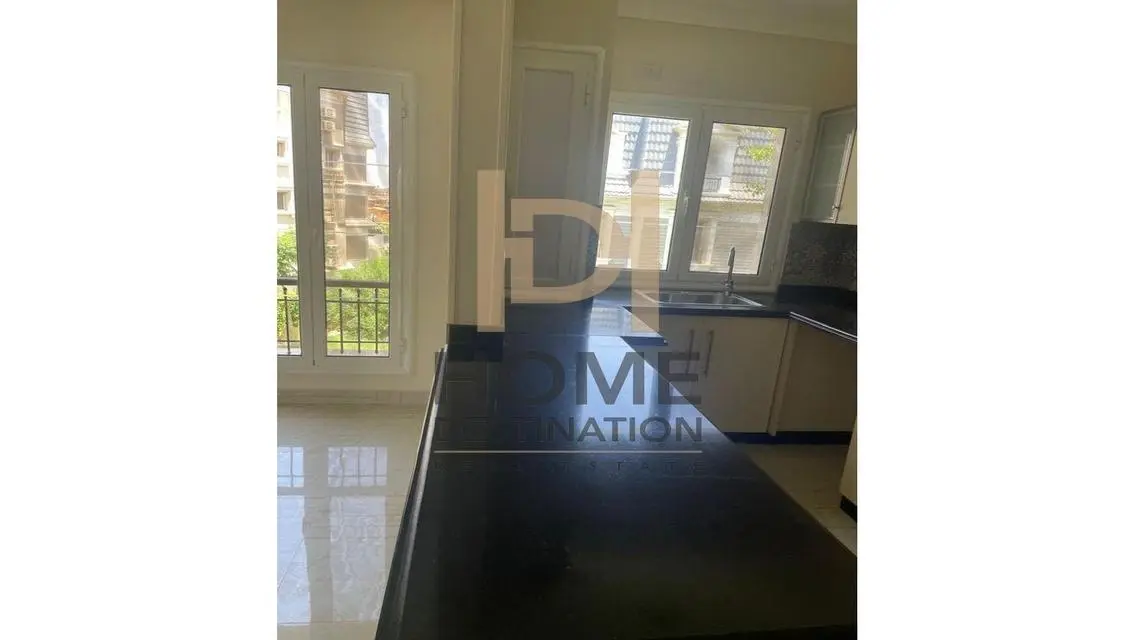 Luxury Apartment for Sale at Sky Plaza Mall - 2005 sqm