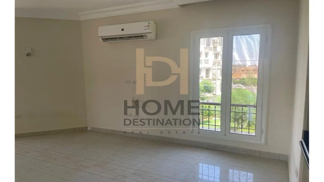 Luxury Apartment for Sale at Sky Plaza Mall - 2005 sqm