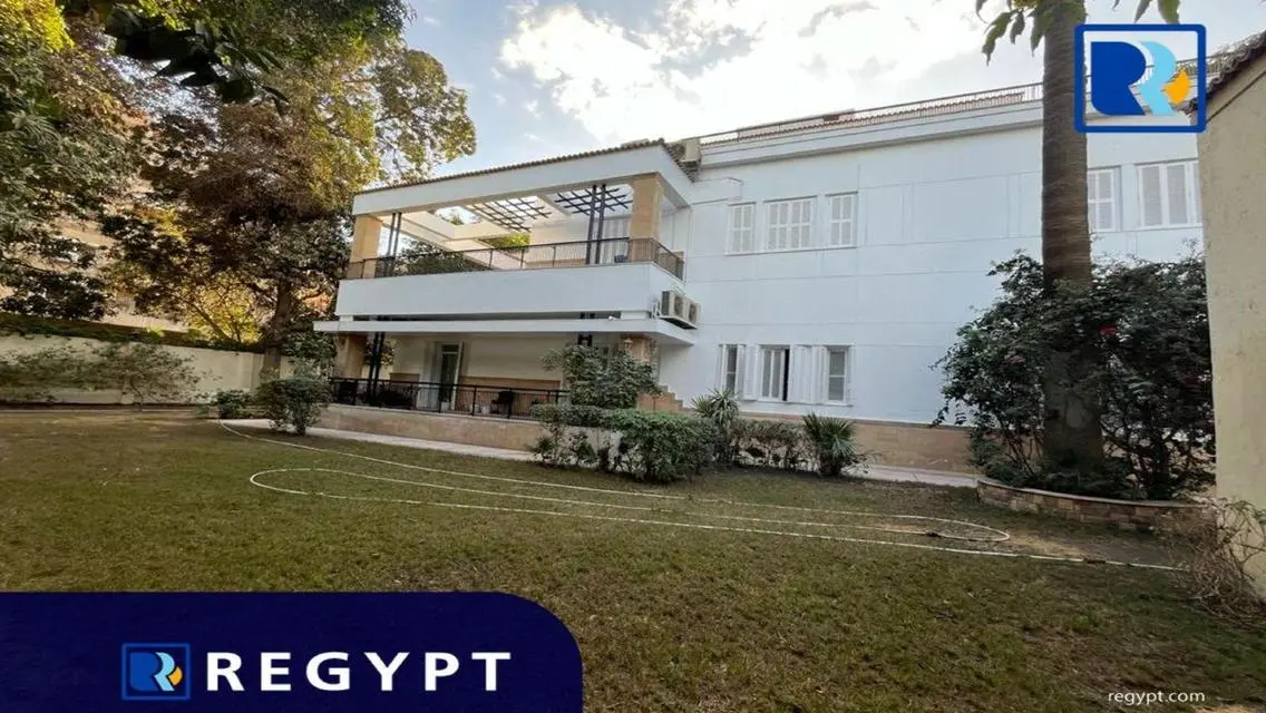فرصة استثمارية في عقار فاخر بسعر مغري