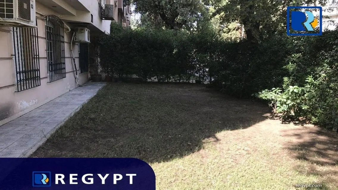 شقة رائعة للبيع بمساحة 250 متر