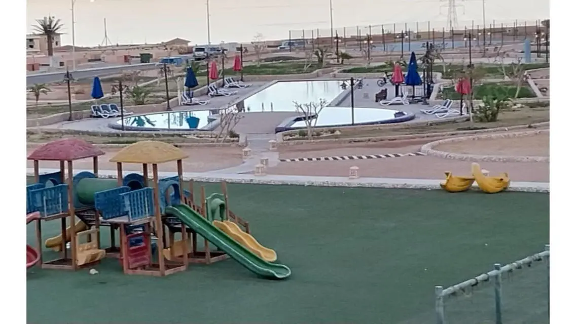 فيلا فاخرة مع مسبح خاص وحديقة أمامية
