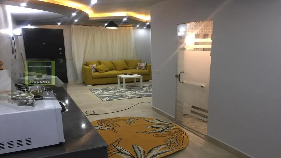 شقة مميزة بحديقة خاصة