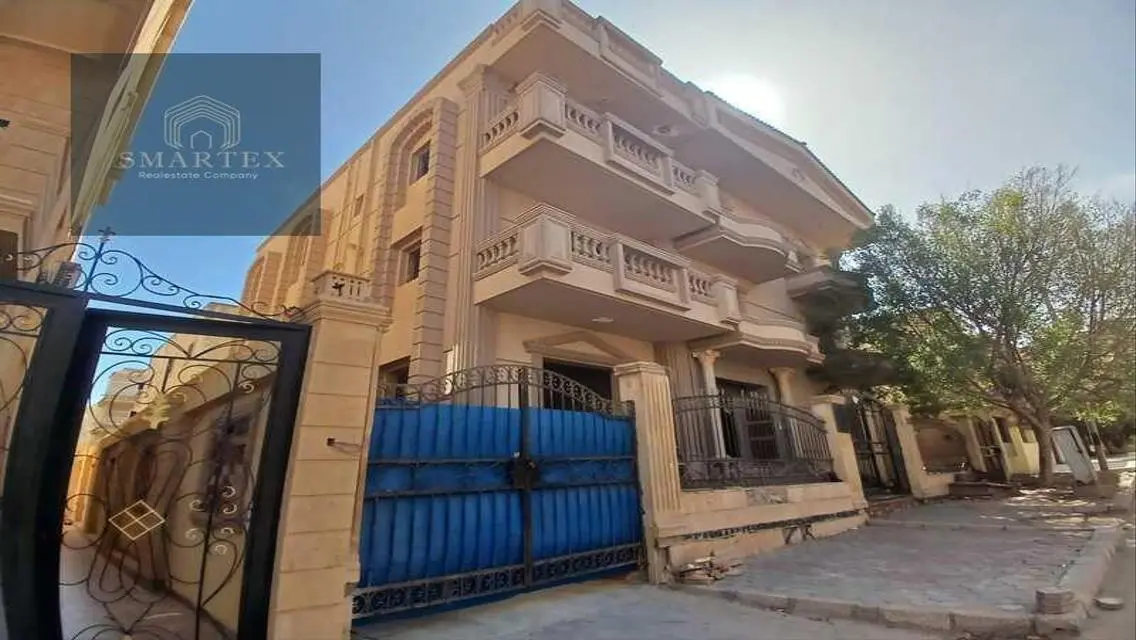 Luxury Villa with Private Garden in Prime Location
