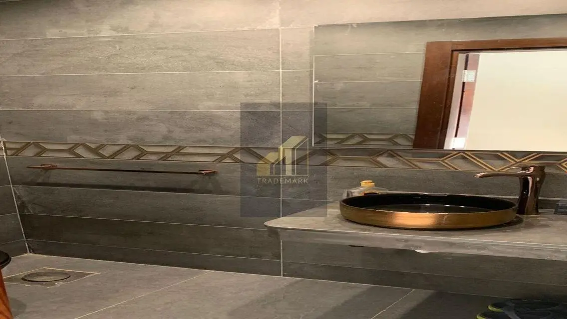Luxurious Apartment for Sale with Stunning Lake View