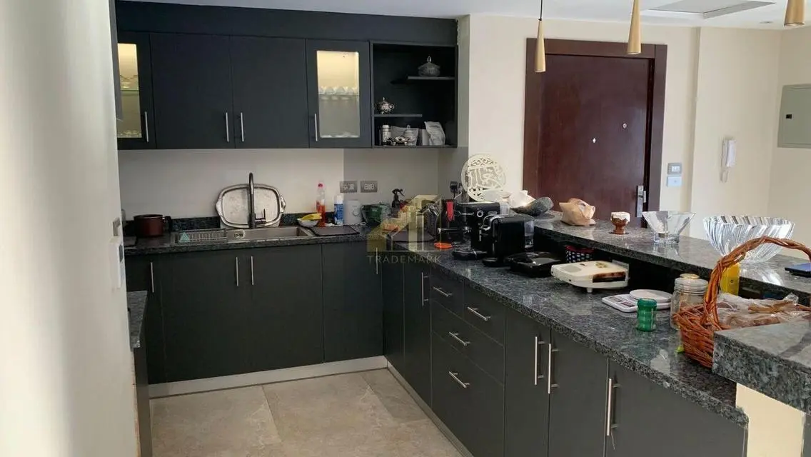 Luxurious Apartment for Sale with Stunning Lake View