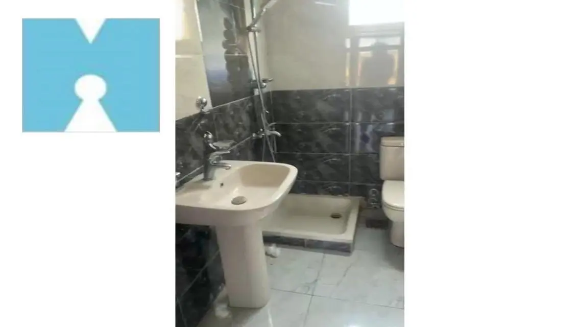 شقة فاخرة للإيجار مع جميع المرافق