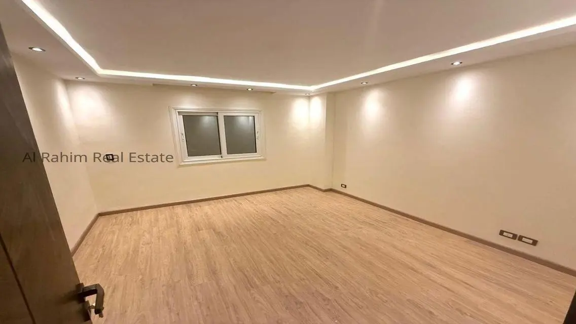 مول مفتوح بزهور التصميم