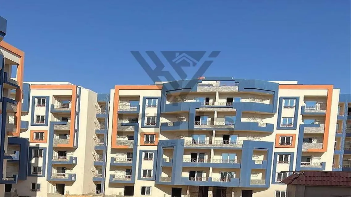 شقة فاخرة ثلاث غرف نوم للبيع بمساحة 140 متر