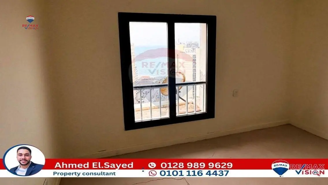 شقة فاخرة بإطلالة ساحرة على البحيرات بمواصفات ممتازة
