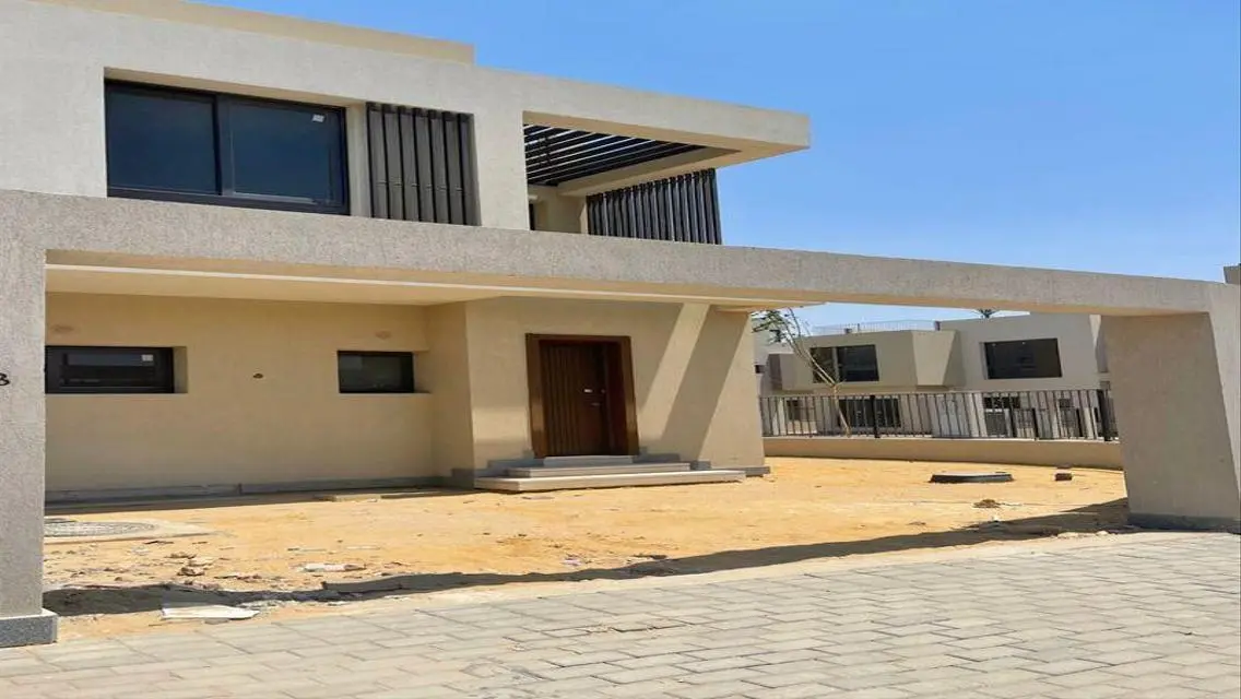 Luxury Villa for Sale with Private Garden and Pool