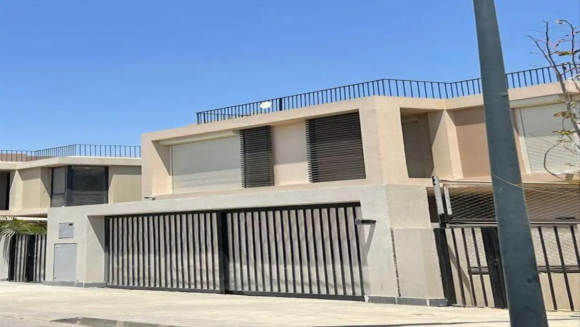 Luxury Villa for Sale with Private Garden and Pool