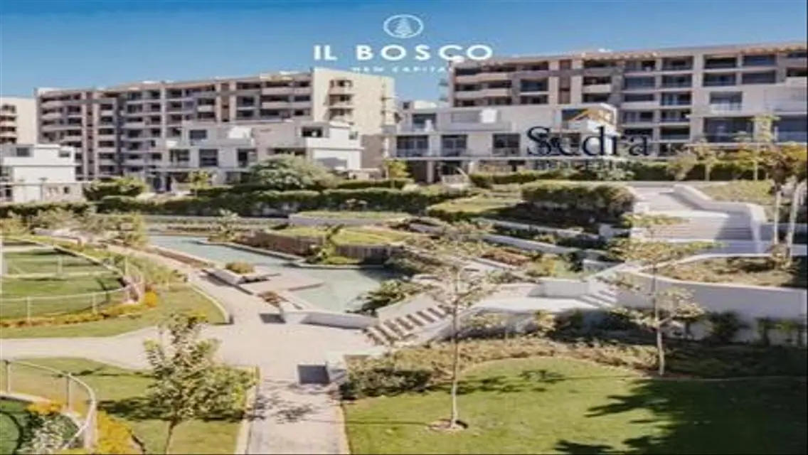 Luxury Lakeside Apartment with Balcony and Shared Gym