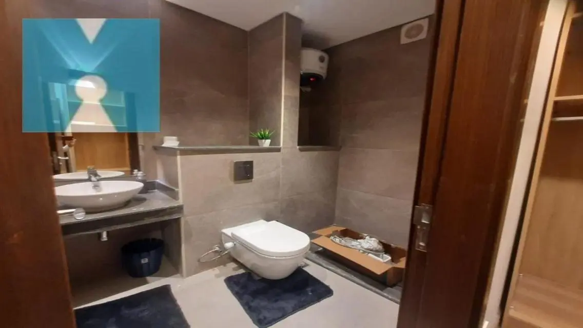 Luxurious Apartment with Exclusive Amenities for Sale - 50,000 EGP