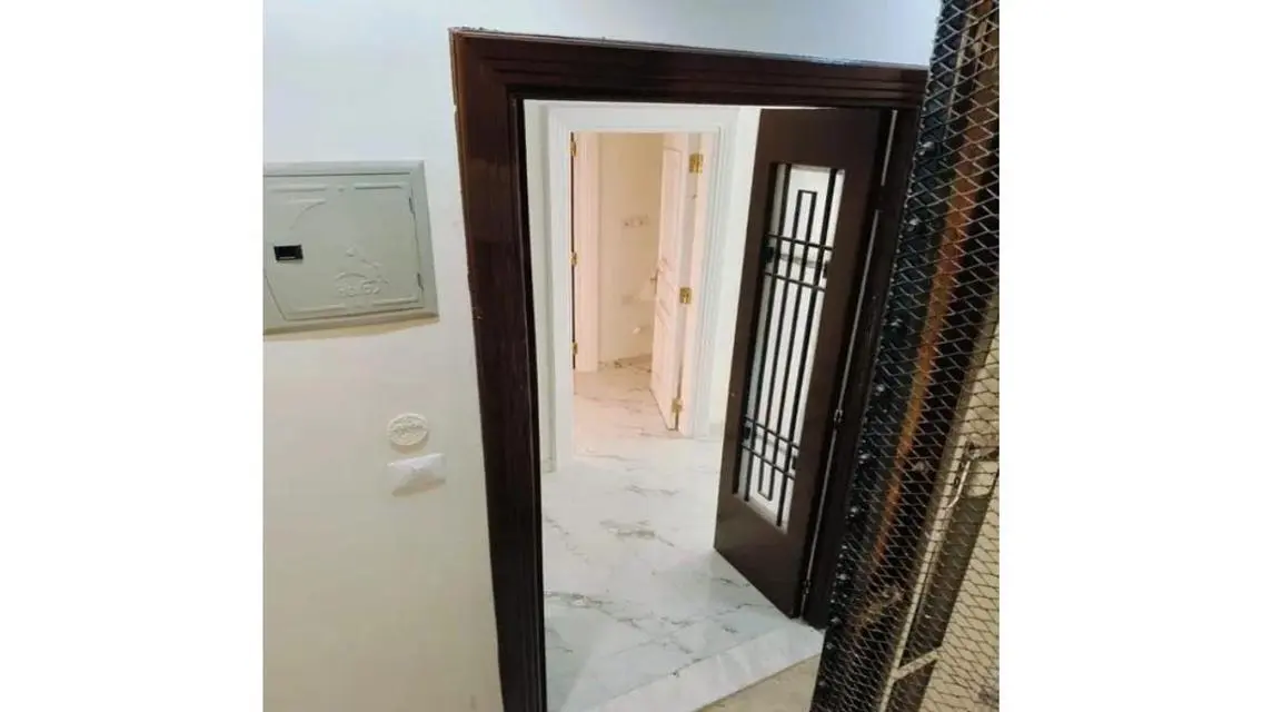 شقة شبه مفروشة للإيجار في سافير سكوير، هليوبوليس
