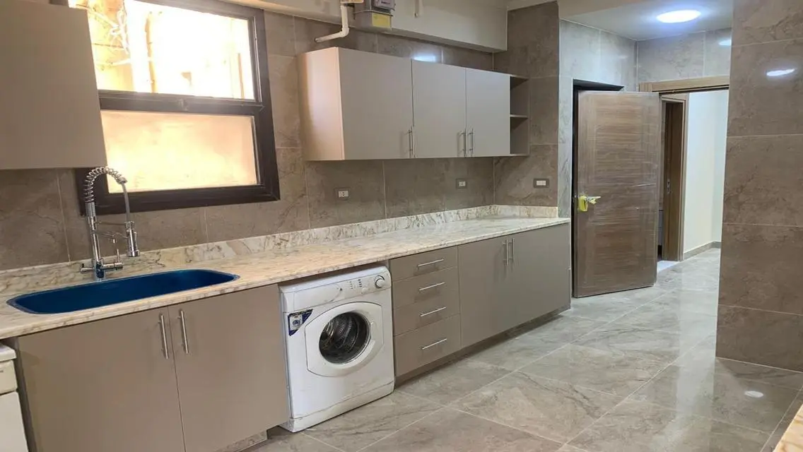 Luxury Apartment in Eastown with Stunning Views