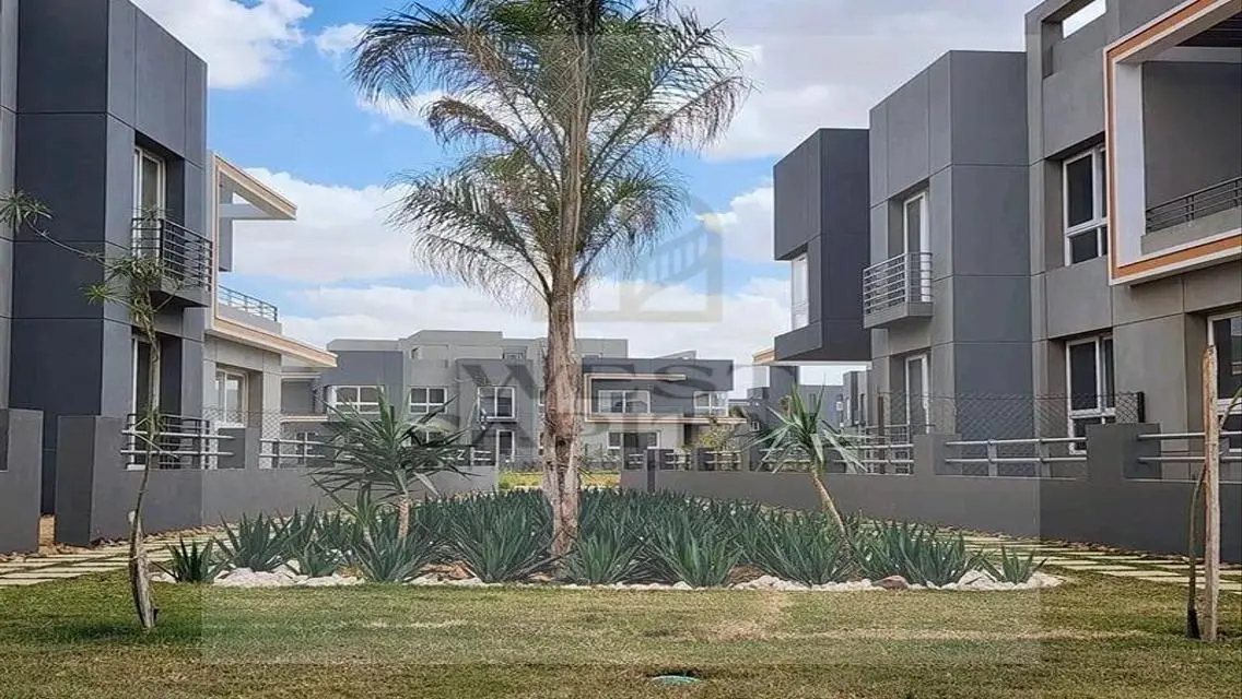 شقة فاخرة للبيع بمساحة كبيرة