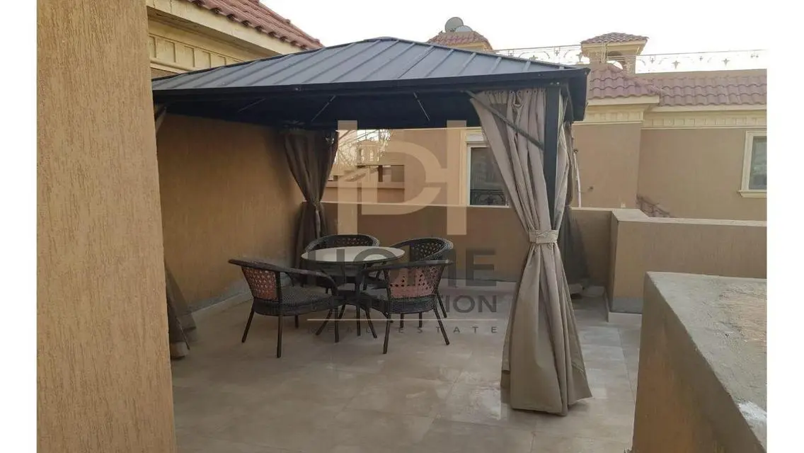 Luxury Apartment at Sky Plaza Mall