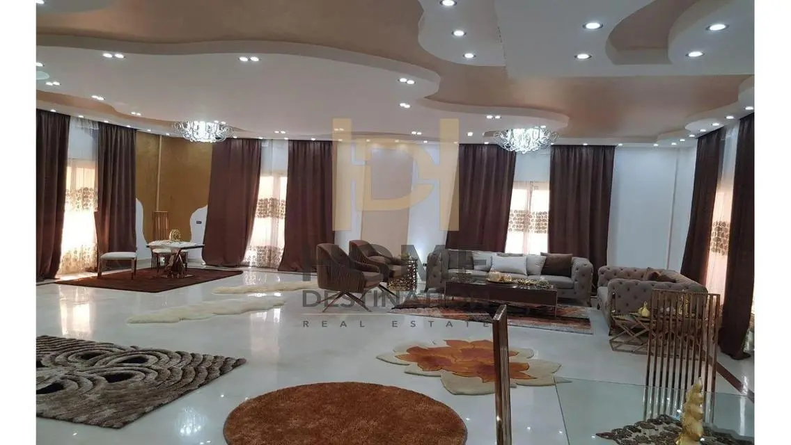 Luxury Apartment at Sky Plaza Mall