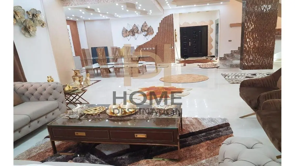 Luxury Apartment at Sky Plaza Mall