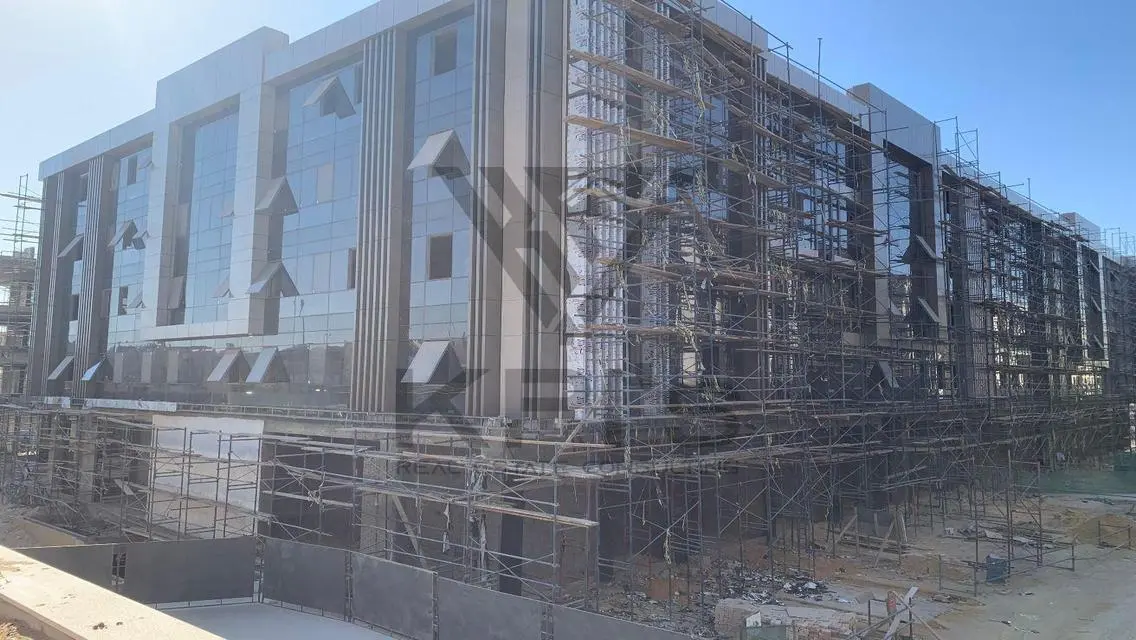 Premium Investment in Al Jazi Mall - Don't Miss Out