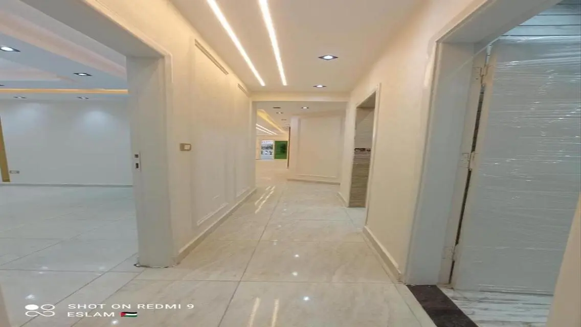 Luxury Apartment with 600 sqm in 180
