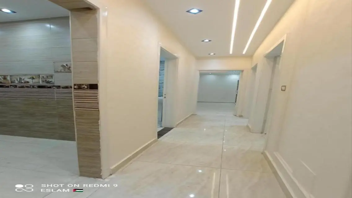 Luxury Apartment with 600 sqm in 180