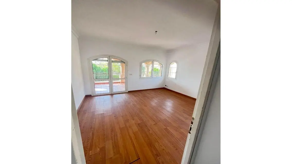 Luxurious Villa with Maid Room and Security Guard