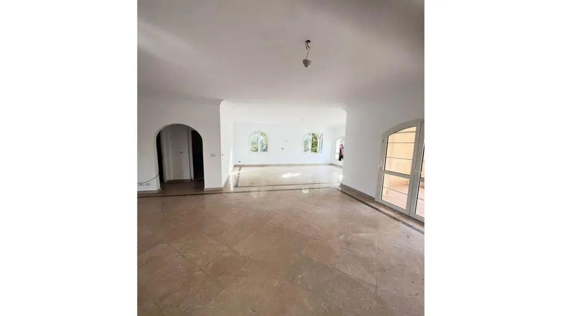 Luxurious Villa with Maid Room and Security Guard