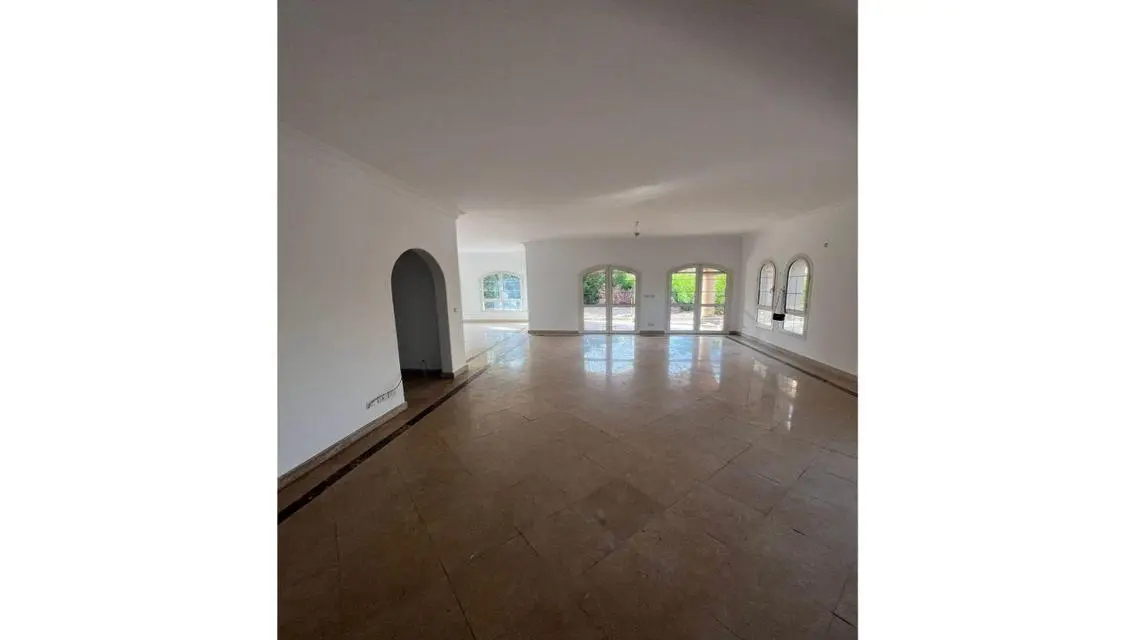 Luxurious Villa with Maid Room and Security Guard