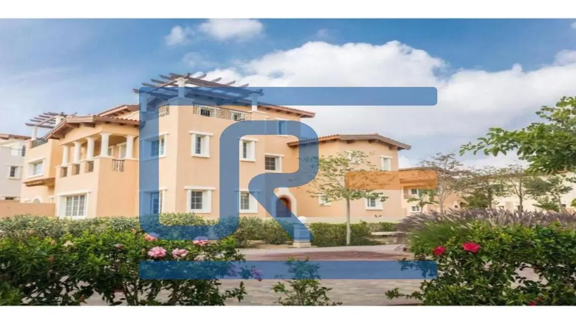 Luxury Apartment with Balcony and Shared Pool