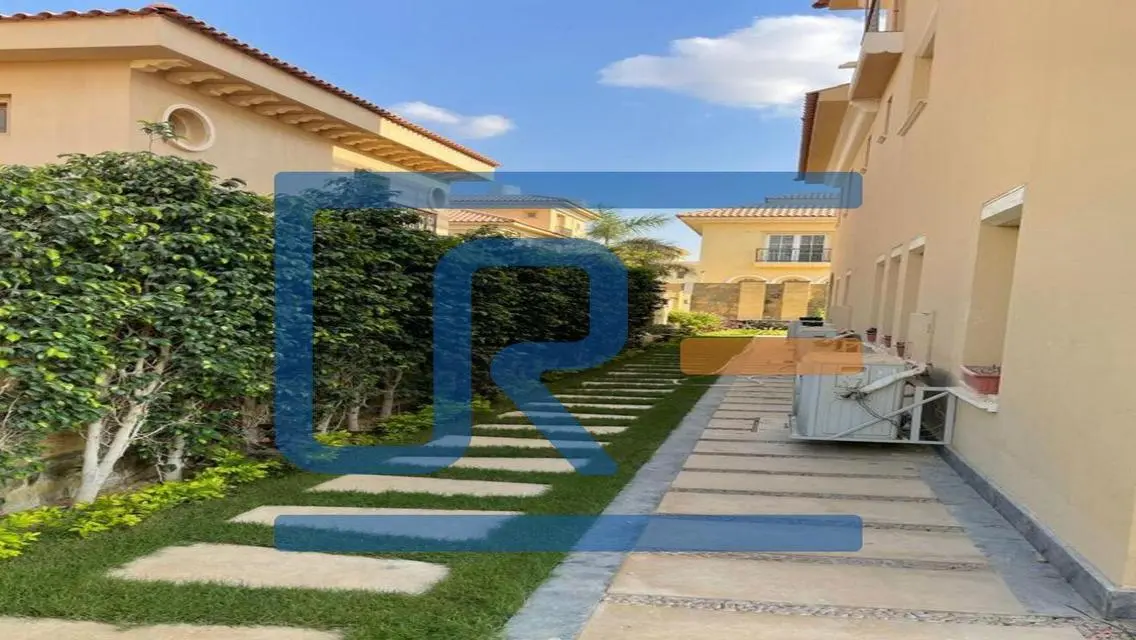 Luxury Apartment with Balcony and Shared Pool