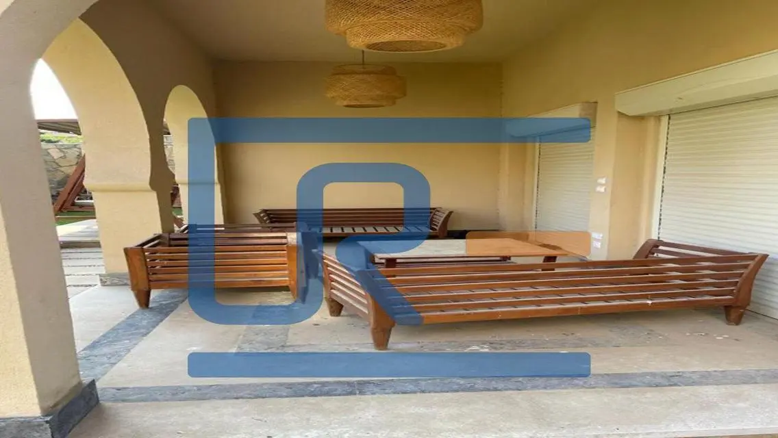 Luxury Apartment with Balcony and Shared Pool