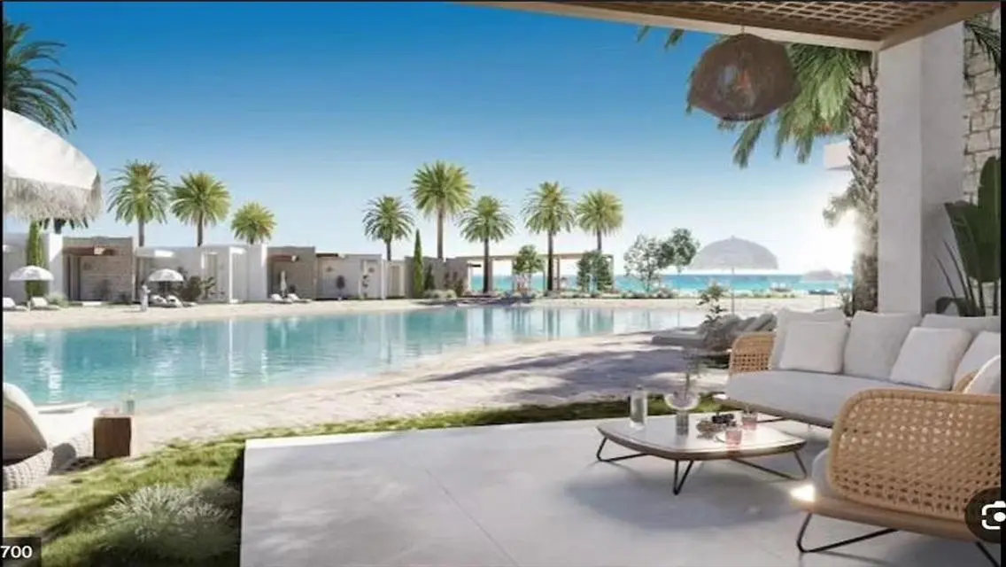 Luxury Villa in Hyde Park - Family Living