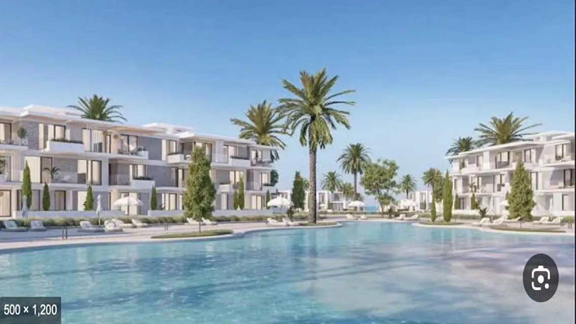 Luxury Villa in Hyde Park - Family Living