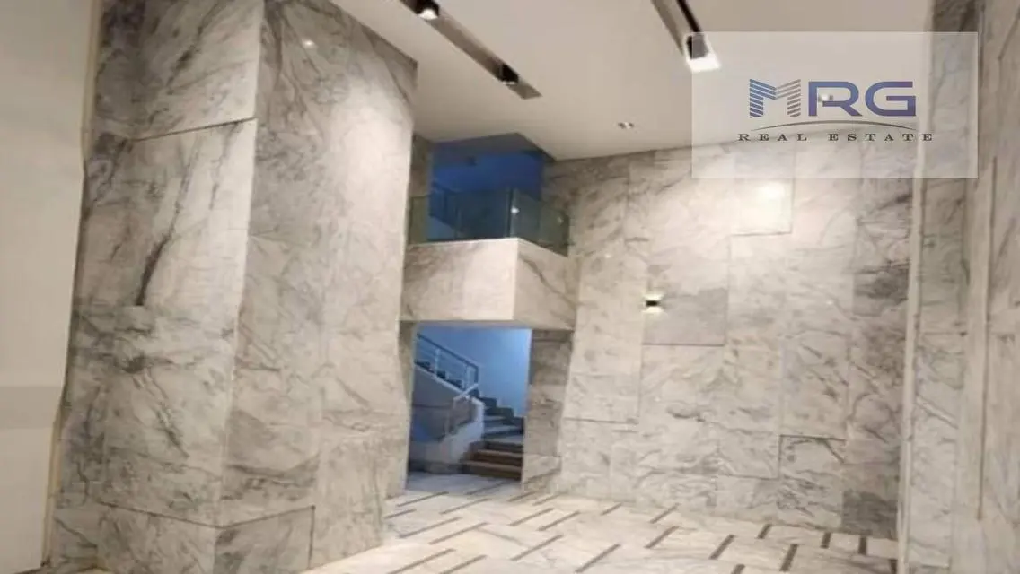 Luxury Apartment with 800 sqm in the Heart of the City
