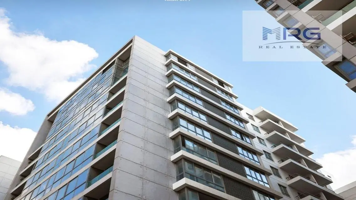 Luxury Apartment with 800 sqm in the Heart of the City