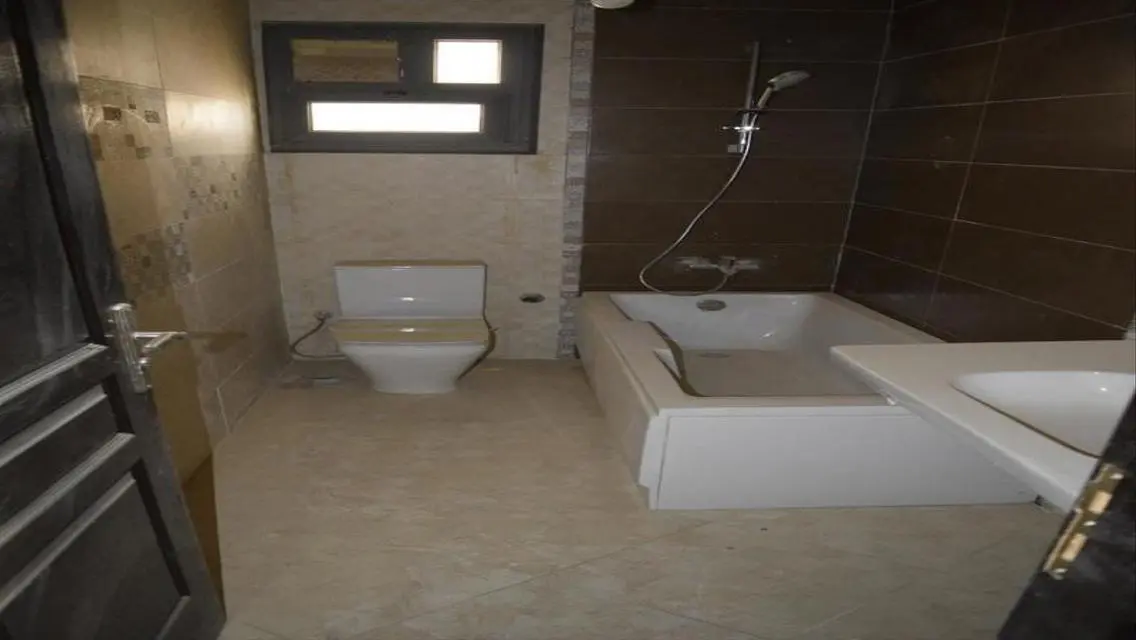 Luxury Apartment with Balcony and Security Guard