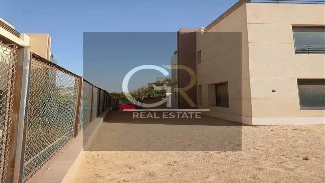 Luxury Apartment for Sale in Spacious 256 sqm