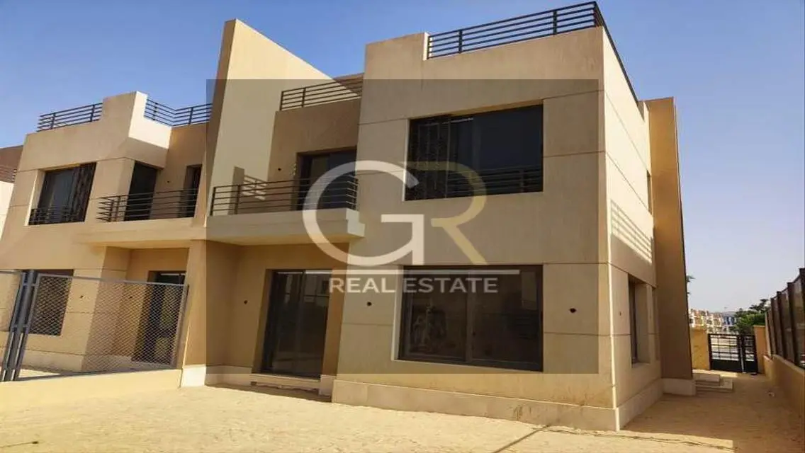 Luxury Apartment for Sale in Spacious 256 sqm